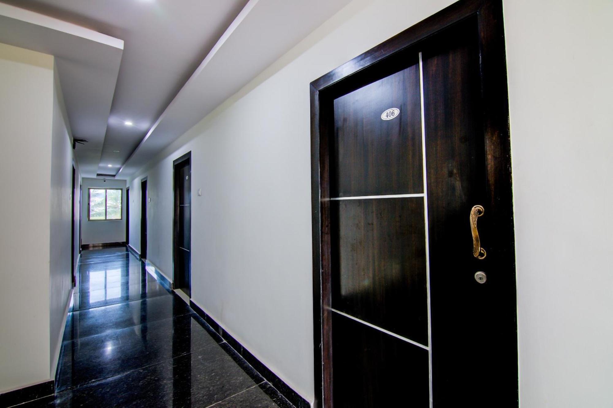 Super Collection O Ramachandra Residency Kurmannapalem Exterior foto
